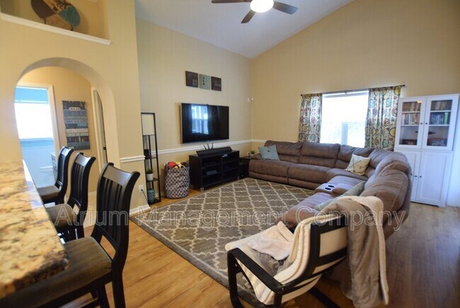 Foto del edificio - 1944 Bobtail Dr