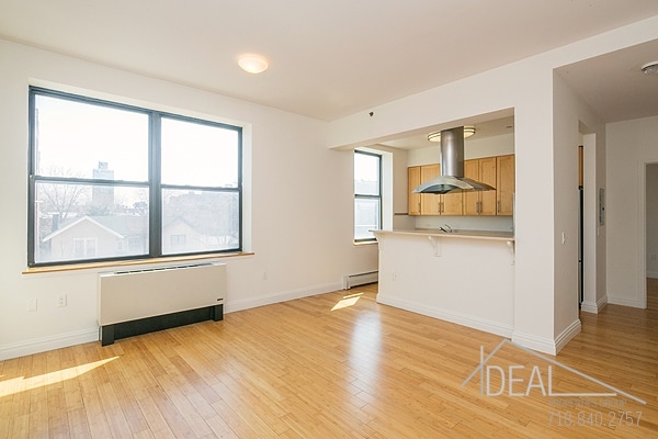 Primary Photo - 137 Clermont Ave