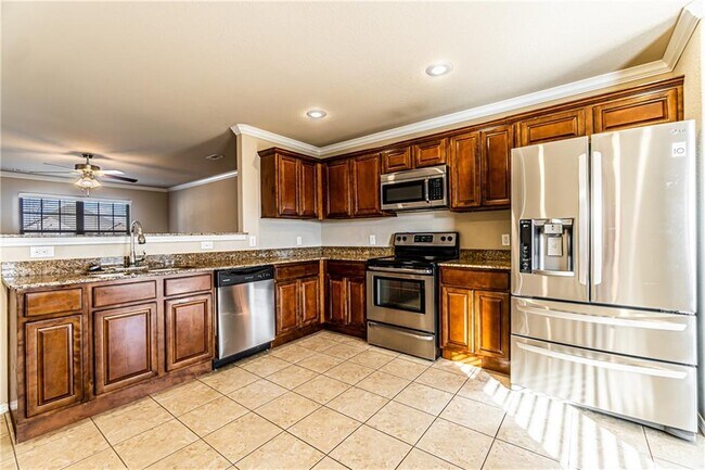 Foto del edificio - 2507 W Lakewood Dr