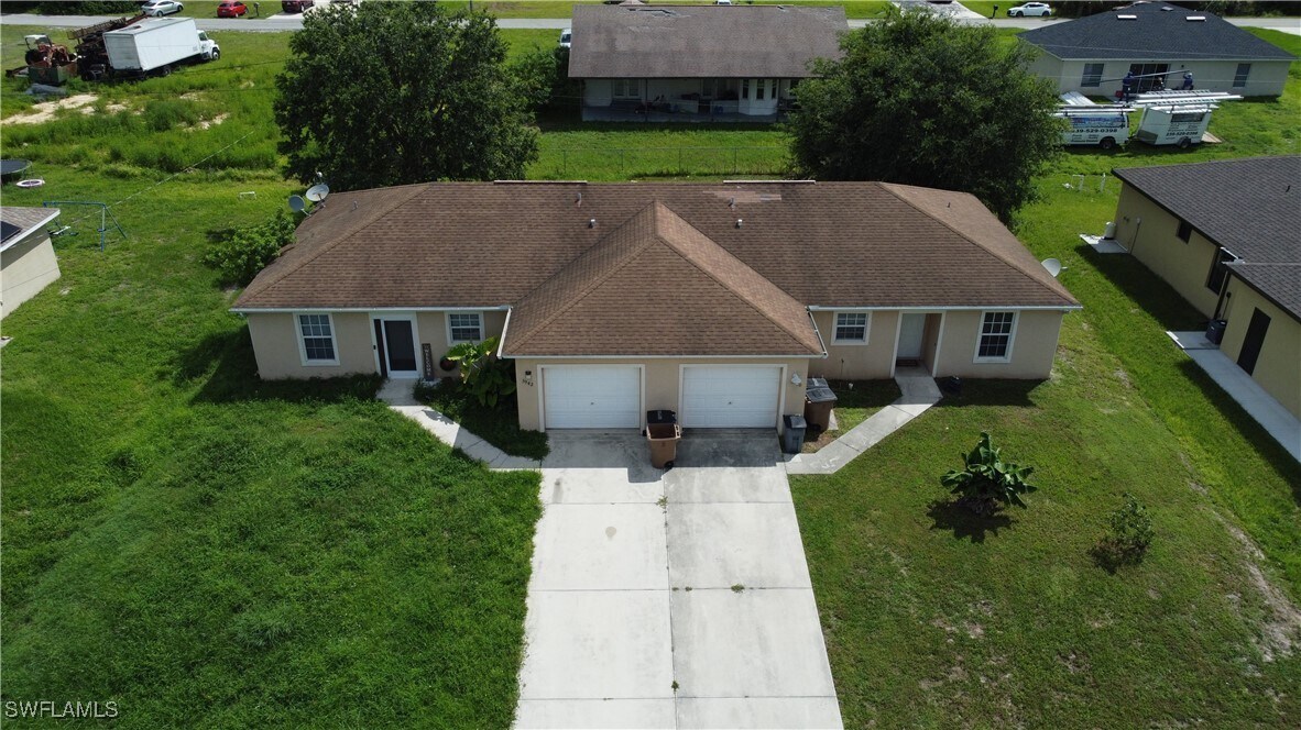 Foto principal - 3942 20th St W