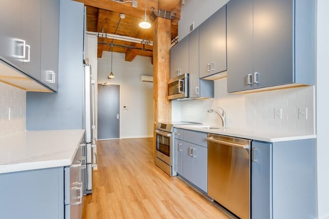 Building Photo - 63 Melcher St