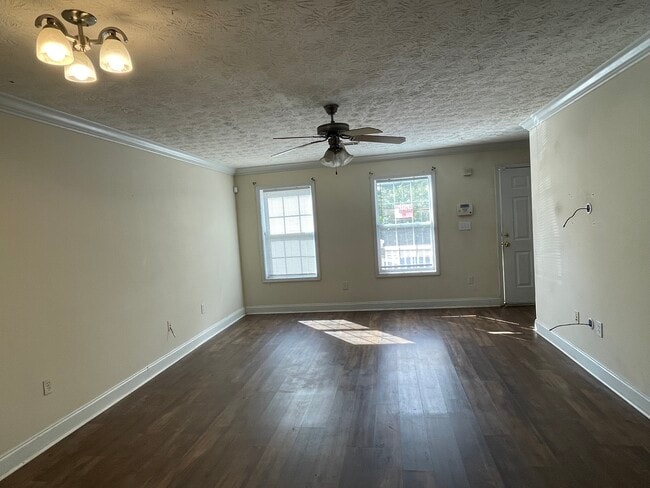 Building Photo - 105 Westchester Dr