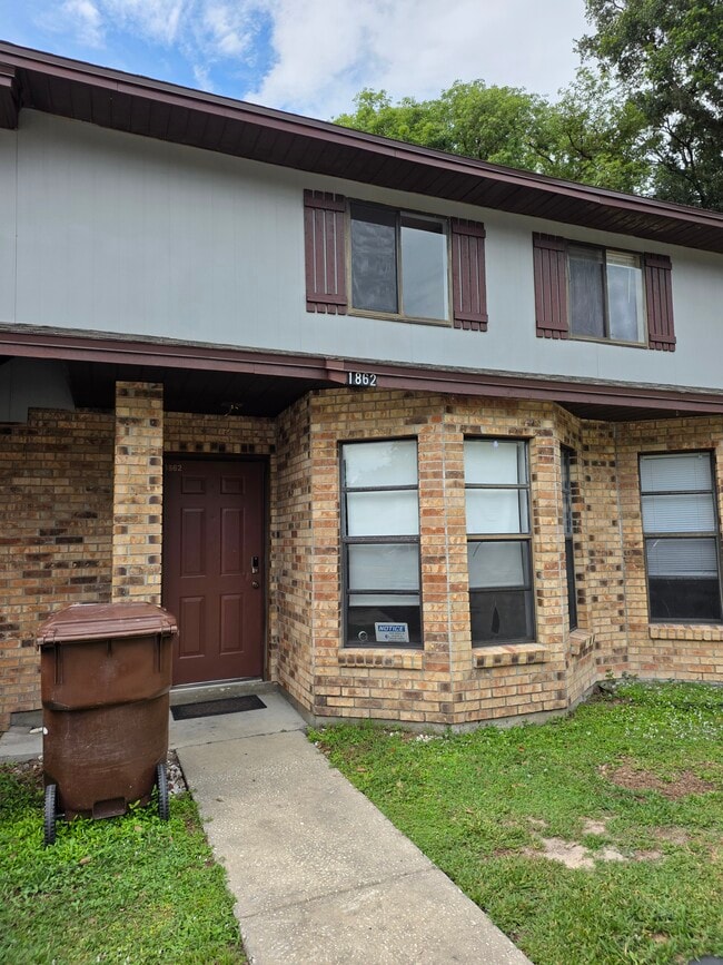 Building Photo - 1862 Foxhall Cir