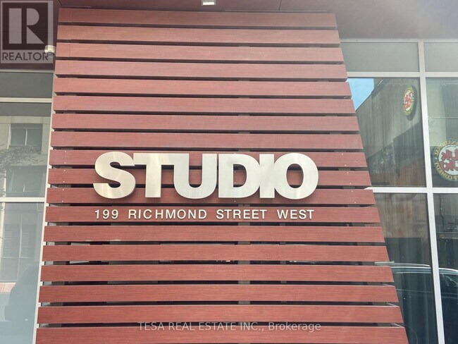 Building Photo - 199 Richmond St W