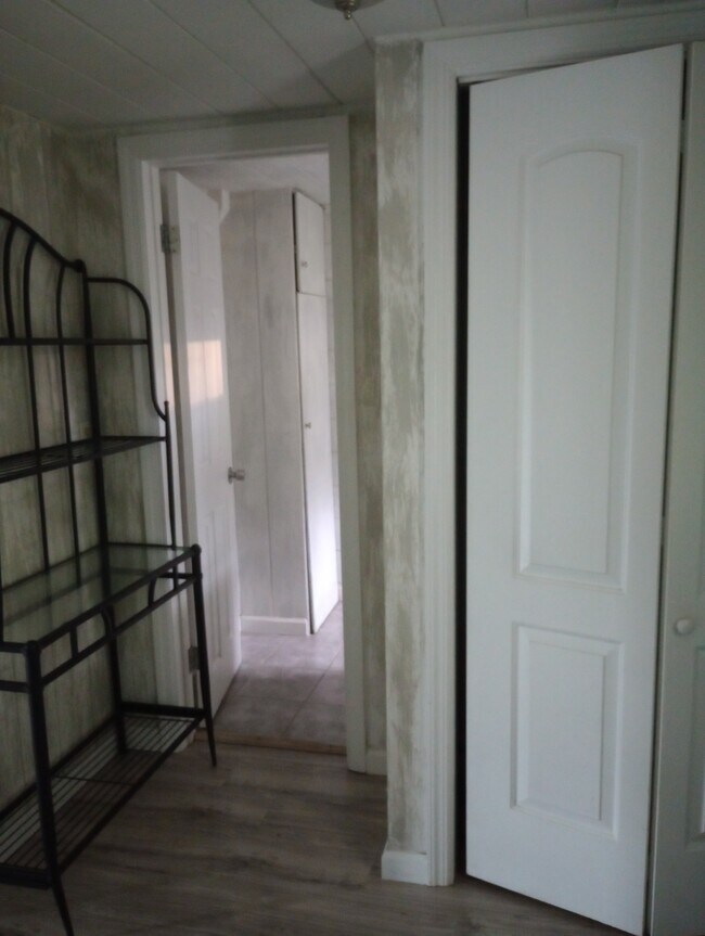 Building Photo - 9 Winona Trail