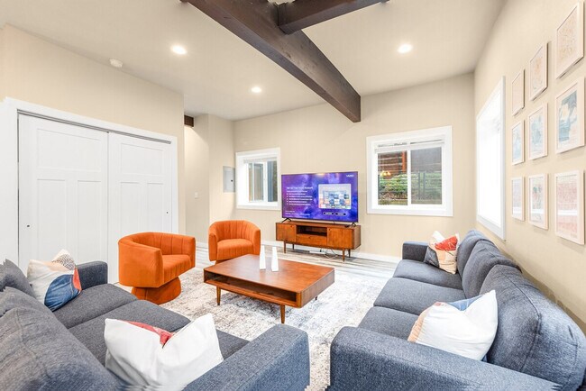 Foto del edificio - 917A 17th Ave