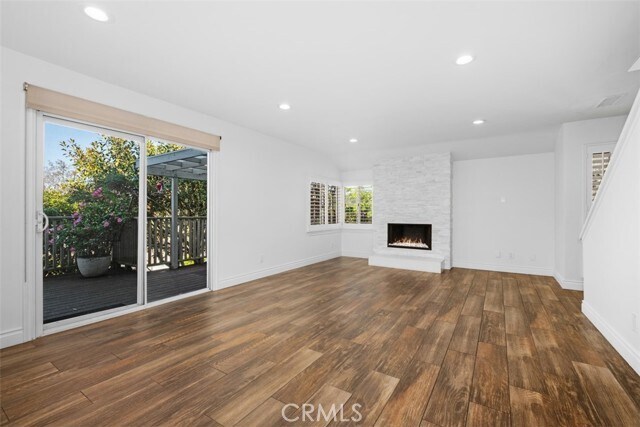Building Photo - 606 San Nicholas Ct