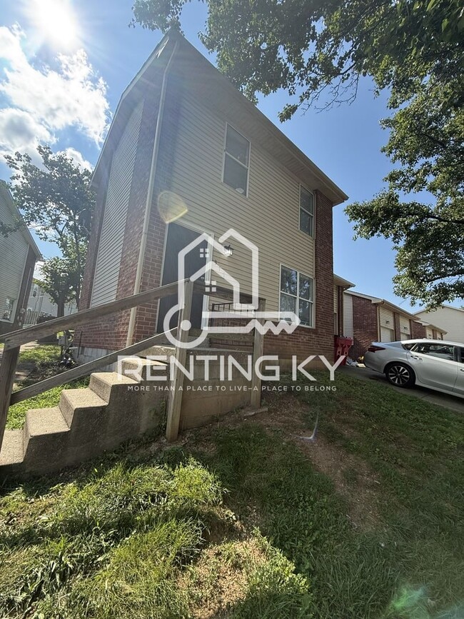 Updated 2-Bed, 1.5-Bath Townhome! - Updated 2-Bed, 1.5-Bath Townhome!