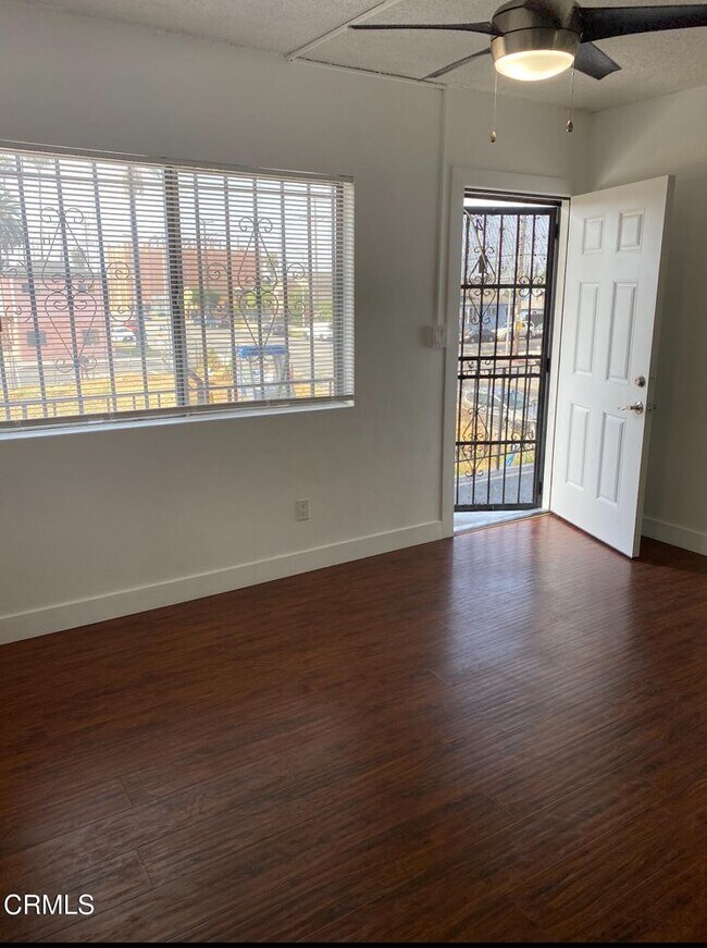 Foto del edificio - 7616 S Figueroa St