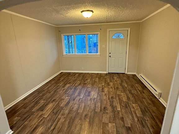 Foto del edificio - Practical and Move-In Ready
