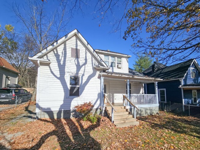 Building Photo - North Knoxville 37917 - 3 bedroom, 1 bath ...