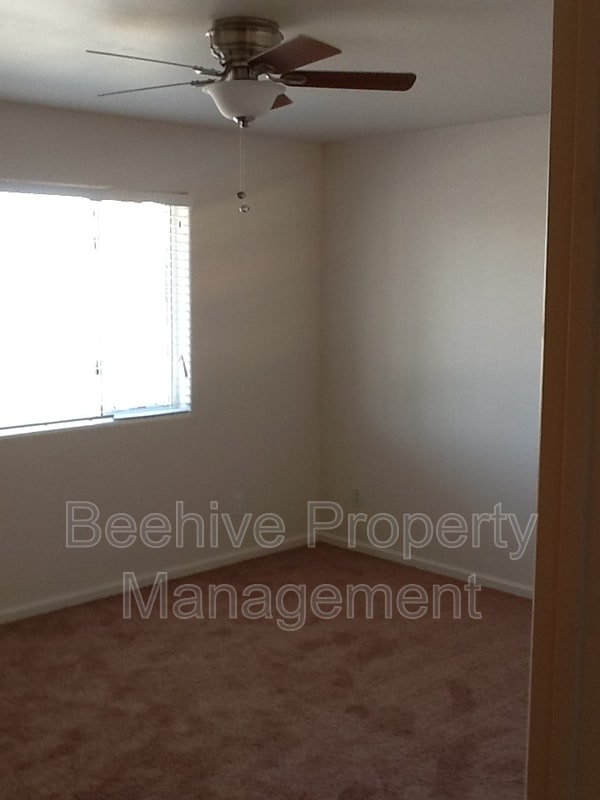 Building Photo - 5827 Colby St