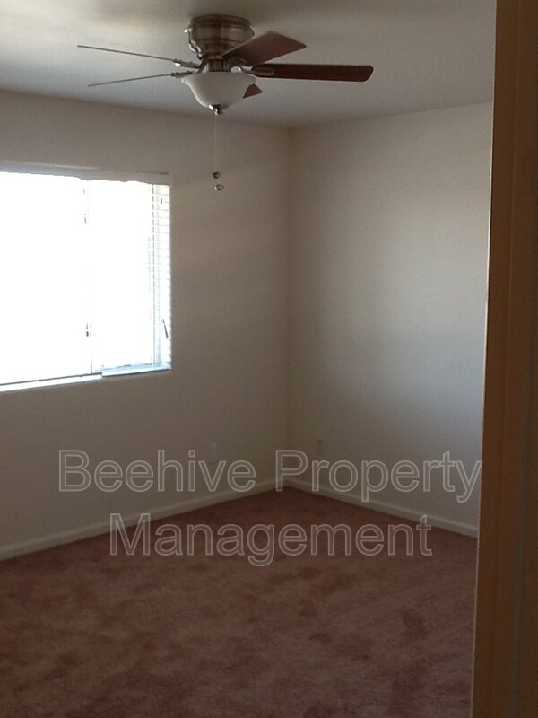 Foto del edificio - 5827 Colby St