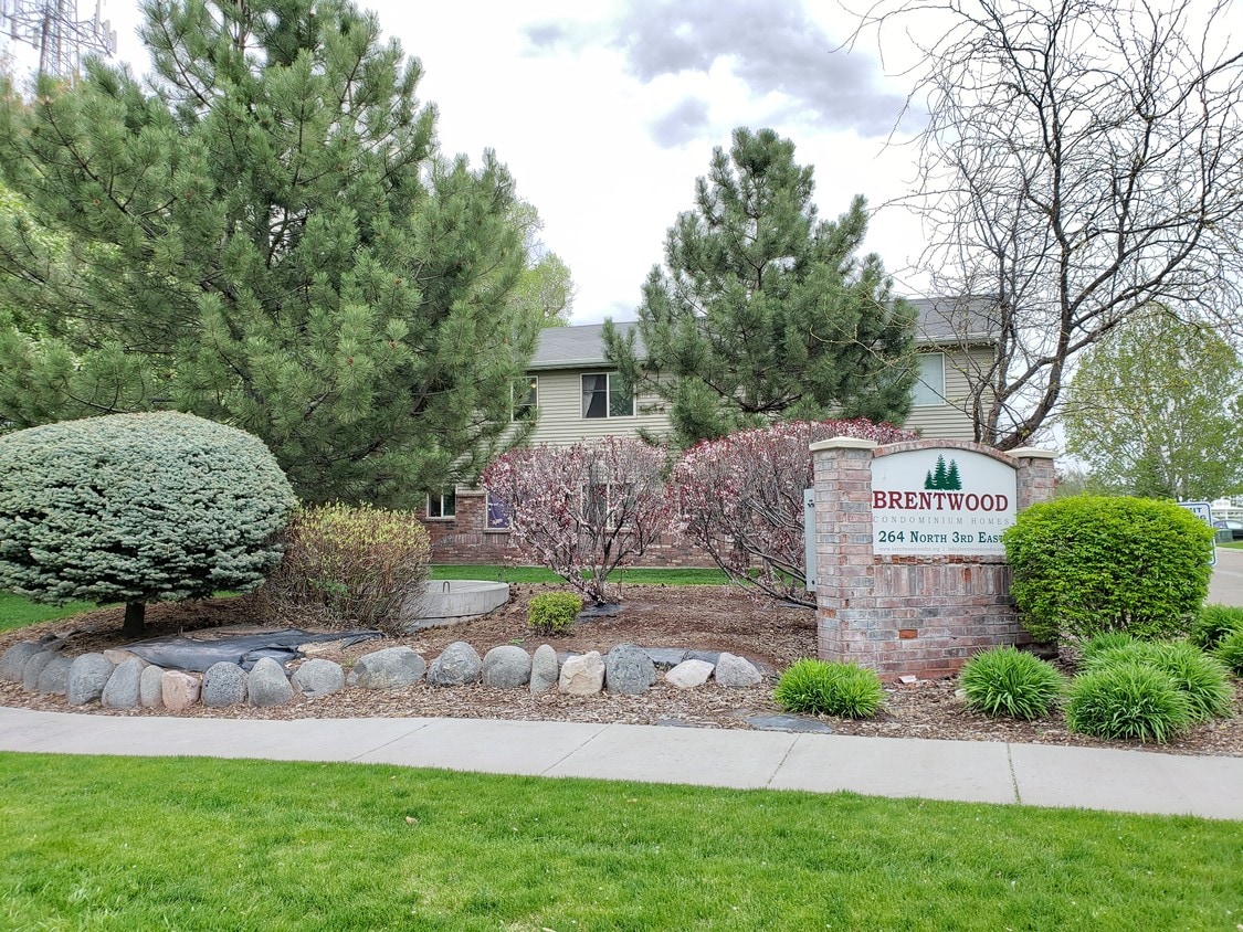 Primary Photo - 264 N 3rd E