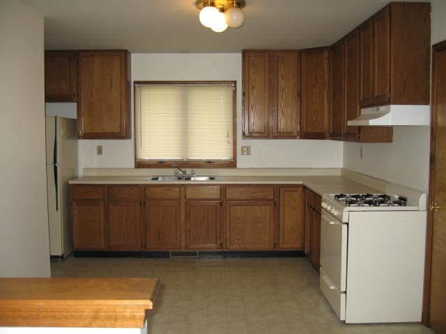 Building Photo - 2561 N 4645th Rd