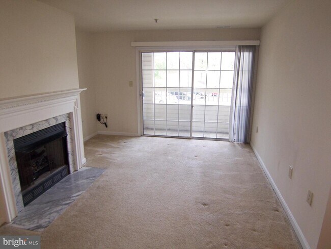 Building Photo - 311H Tall Pines Ct