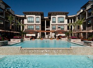 Building Photo - Amara Las Colinas