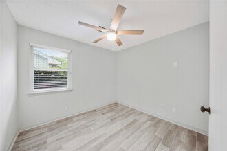 Building Photo - 9631 Truscon Dr