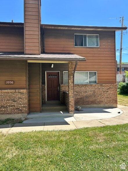 Primary Photo - 3556 S Van Buren Ave
