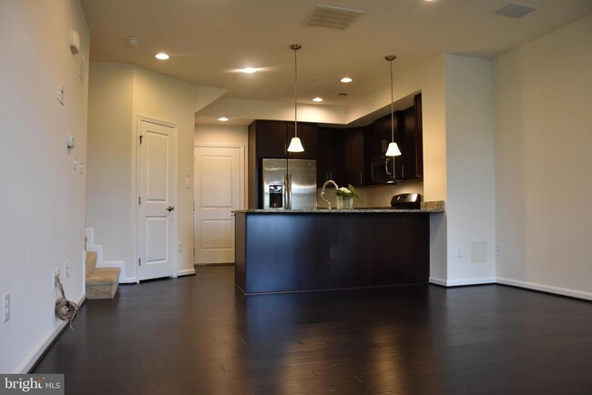 Foto del edificio - 9224 Landon House Way