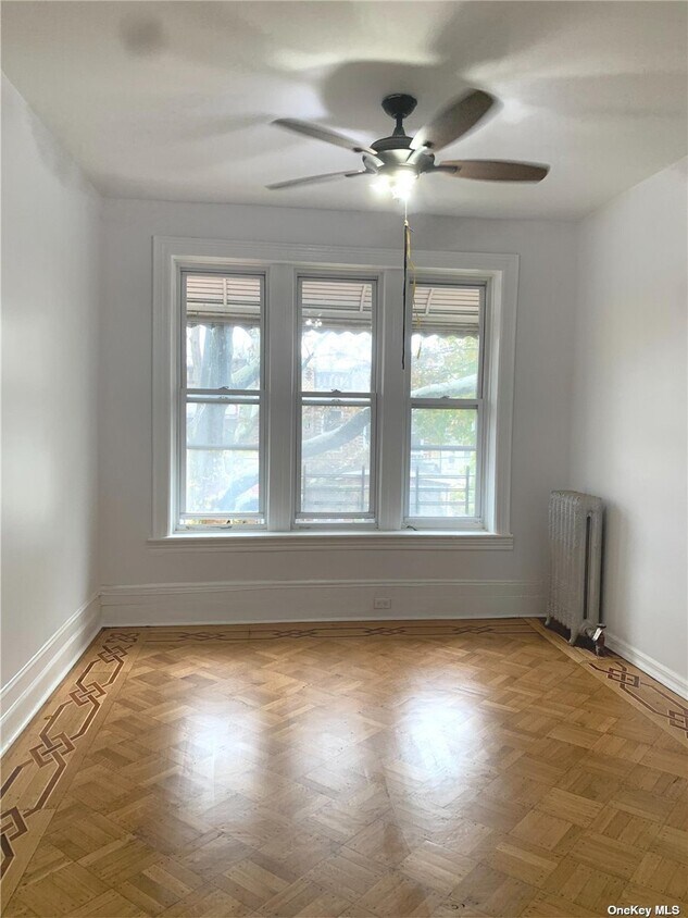 Foto principal - 530 Thatford Ave