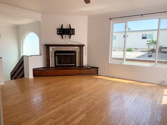 Foto del edificio - Amazing PB Townhouse with Private Deck