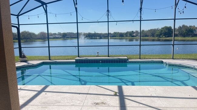 St. Cloud 4 Bedroom, 4 Bathroom Pool Home with Lake View - St. Cloud 4 Bedroom, 4 Bathroom Pool Home with Lake View