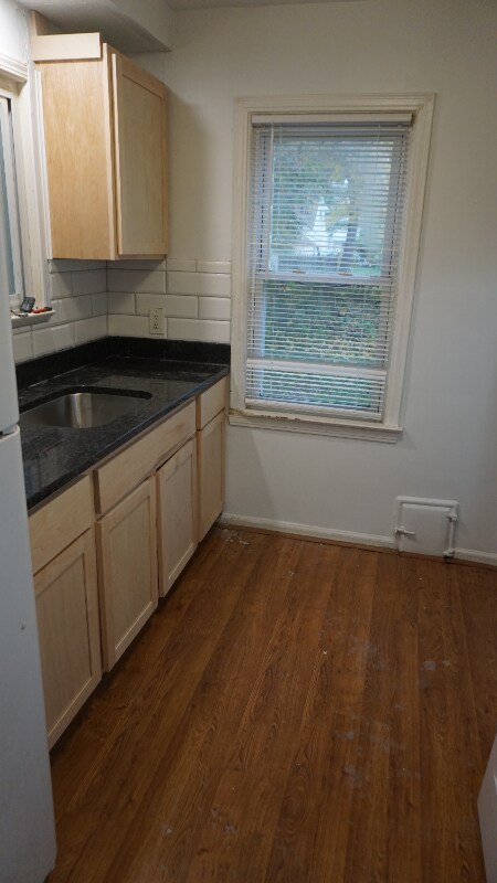 Foto del edificio - 15430 Norborne Ave