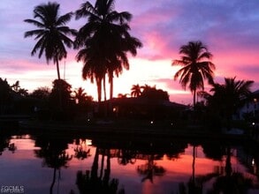 Building Photo - 5638 Riverside Dr