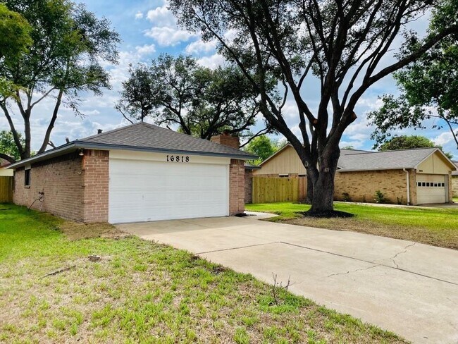 Building Photo - 16818 Red Gully Dr