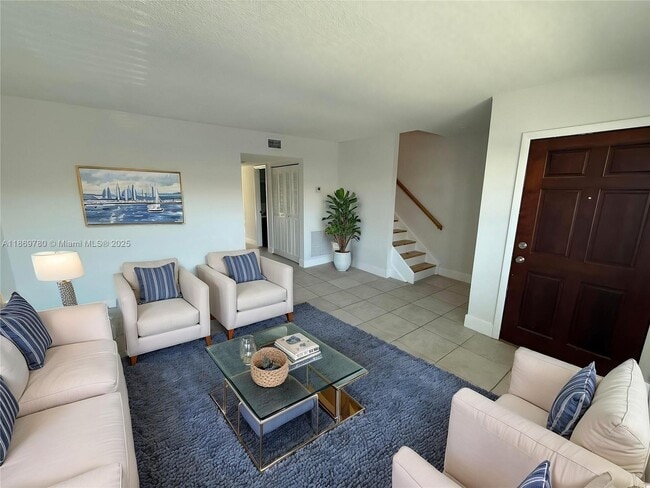 Foto del edificio - 311 Gulfstream Rd
