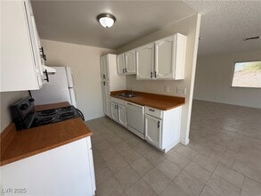 Building Photo - 5208 Greene Ln