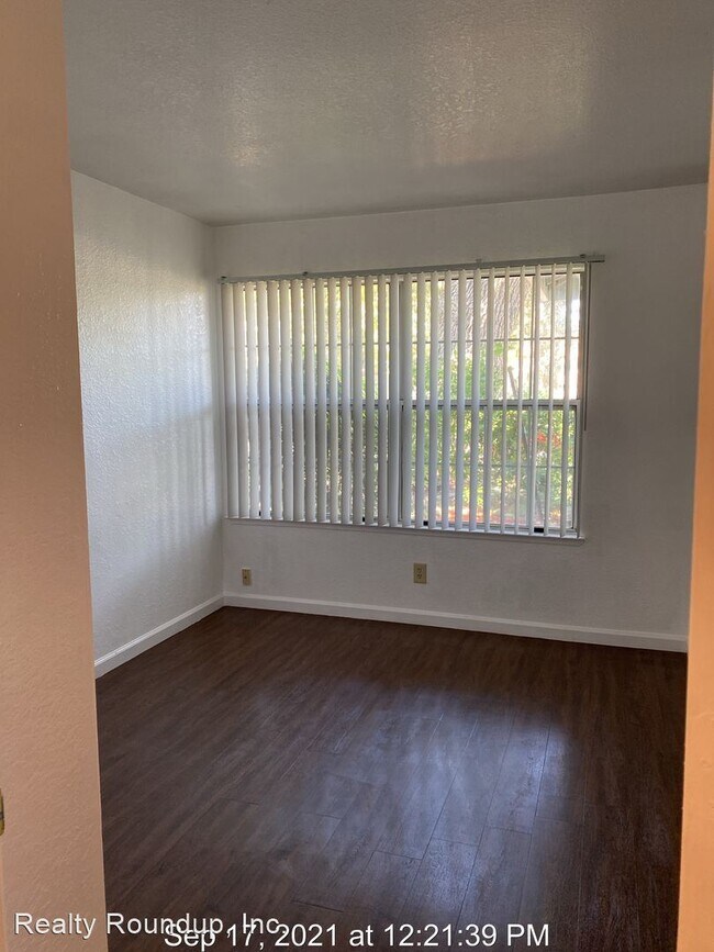 Foto del edificio - 3 br, 2 bath House - 6310 Ayr Dr