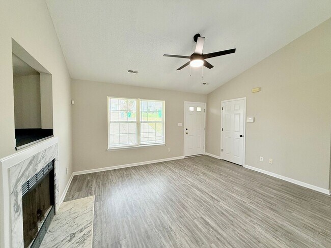 Foto del edificio - 4504 Biesterfield Dr