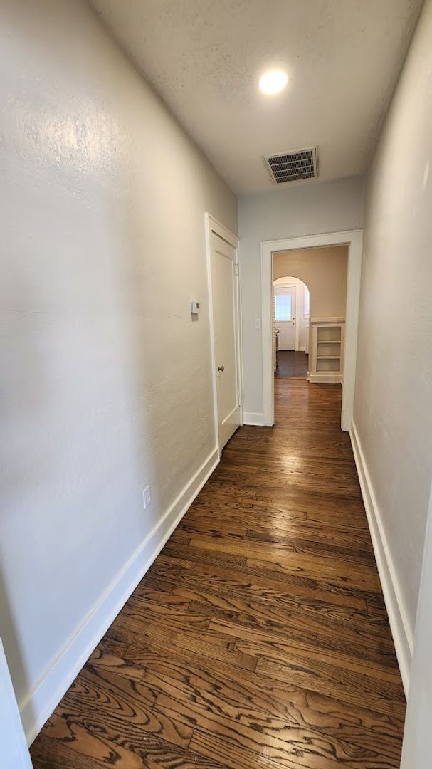 Foto del edificio - 2 Bed 1 Bath Duplex in the Aurora Addn NW OKC