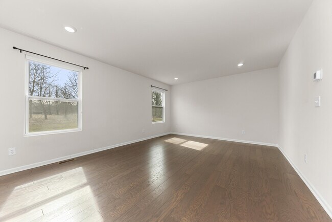 Foto del edificio - 616 Countryside Dr