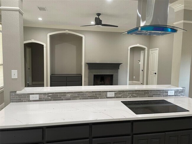 Building Photo - 6320 Fox Hunt Dr