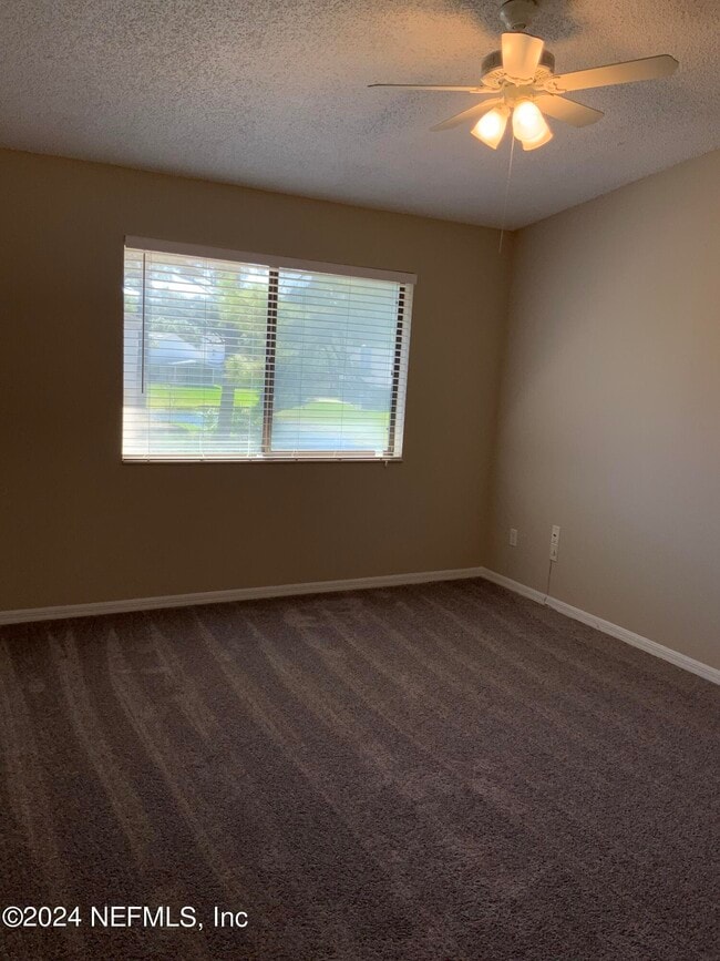 Building Photo - 2124 Sea Hawk Dr