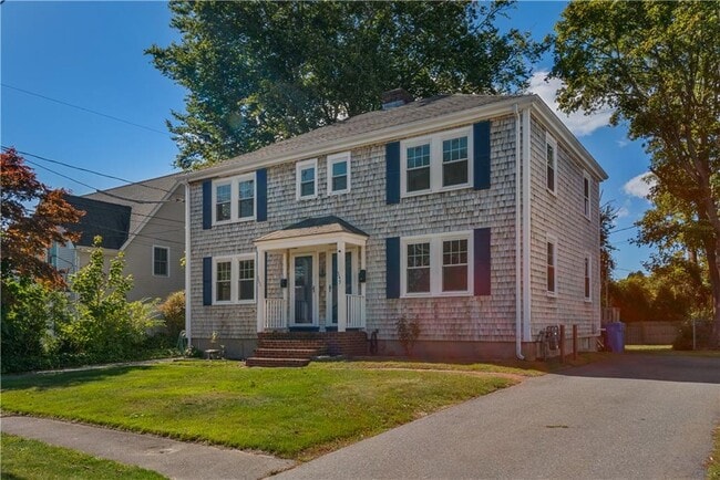 Building Photo - 349 Boulevard