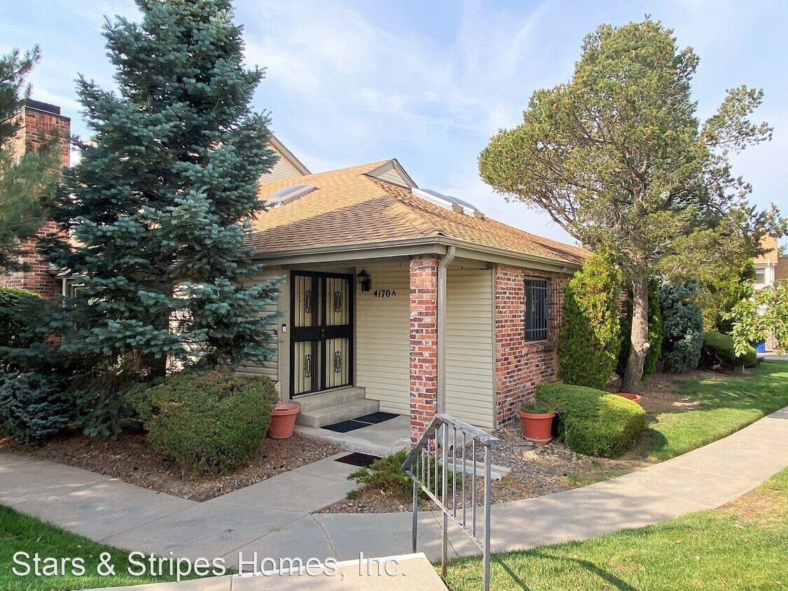 Primary Photo - 4170 S Fraser Cir