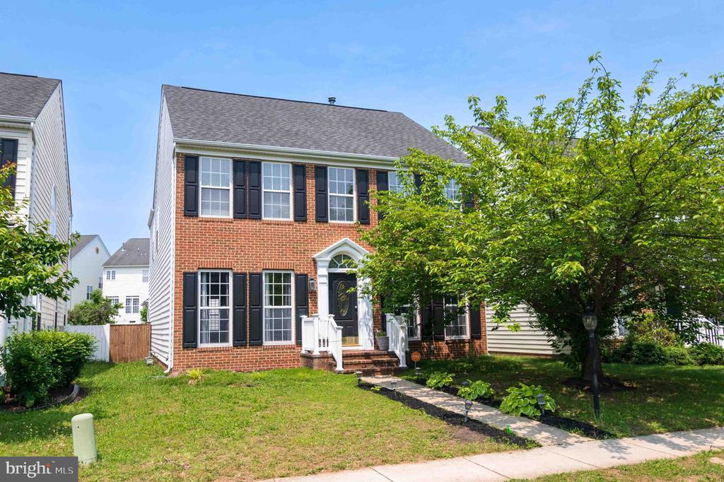 Primary Photo - 2548 Port Potomac Ave