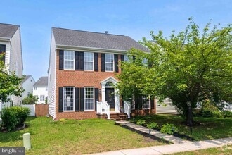 Building Photo - 2548 Port Potomac Ave