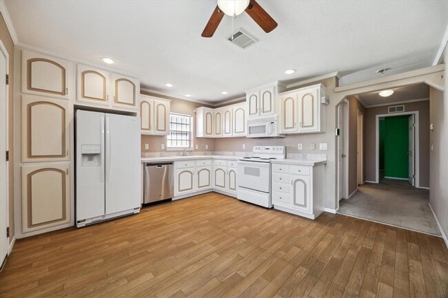 Foto del edificio - 10126 Summerberry Ln