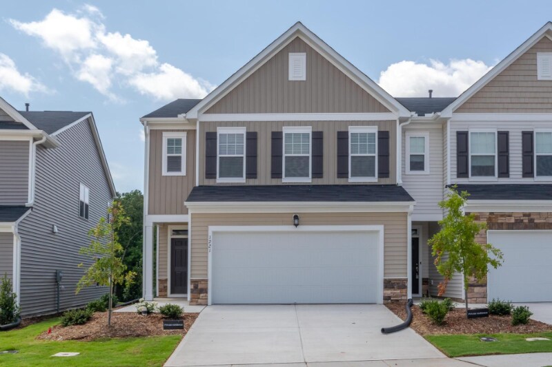 Foto principal - 1221 Pate Farm Ln.