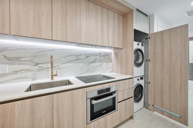 Foto del edificio - 77 SE 5th St