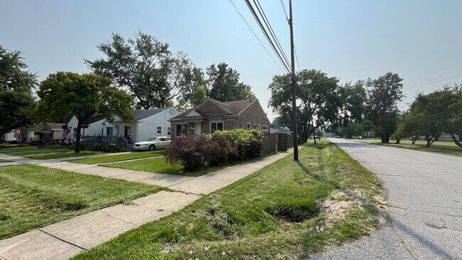 Foto del edificio - 11755 Berwyn Ave