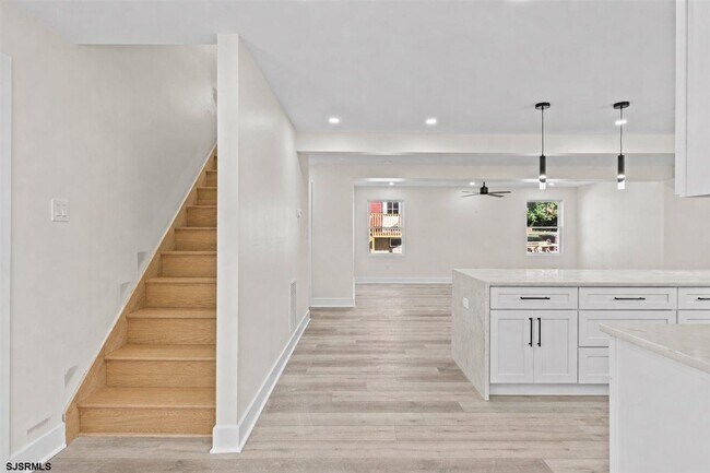 Foto del edificio - 1301 3rd Ter