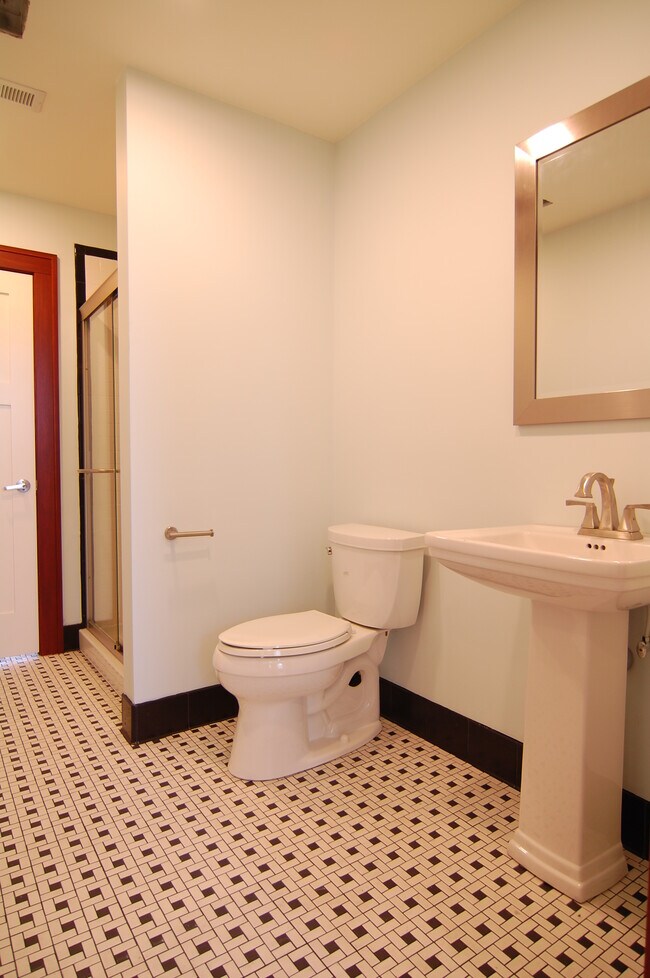 Bath - 118 E Front St