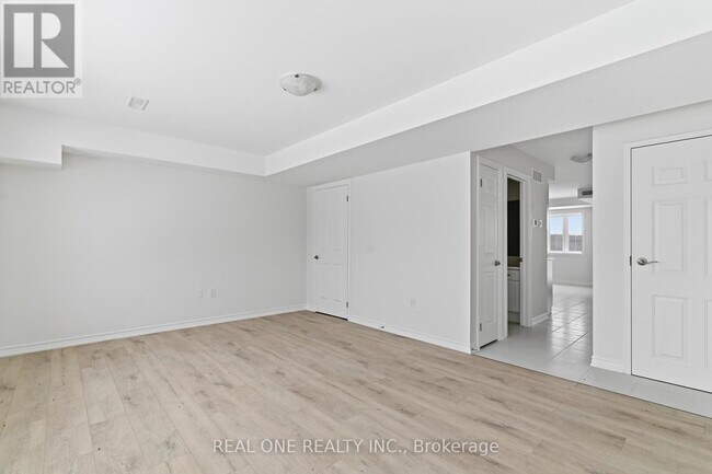 Building Photo - 85 Mullin Dr