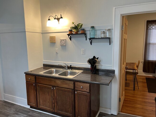 Foto del edificio - 407 Westmoreland Ave